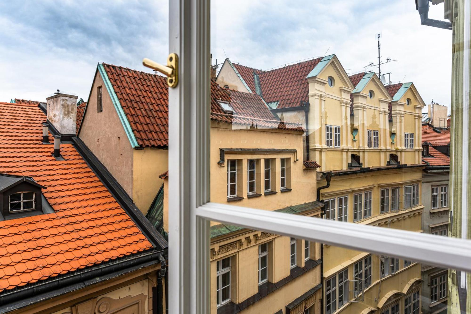 Charles In Old Town Apartament